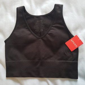 NWT SPANX Seamless Crop Top LAMN Womens Size Small/Petite Black V-Neck Athletic